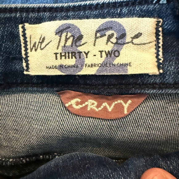 We The Free Relaxed Blue Jeans - Picture 4 of 4